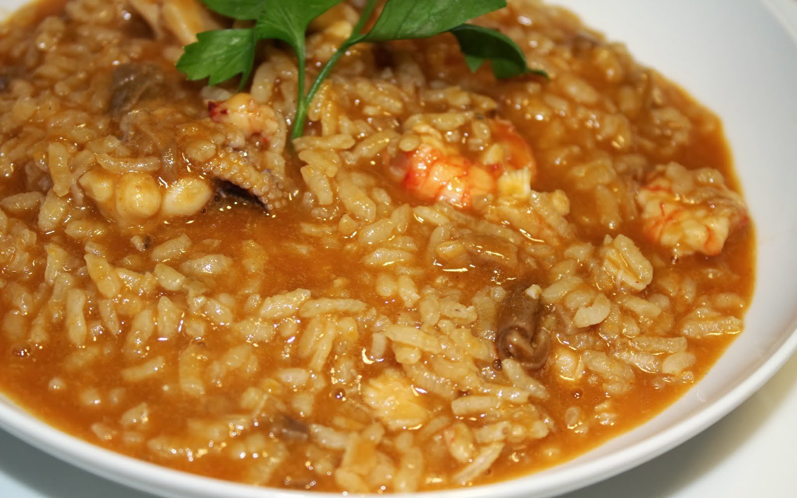 Arroz meloso con langostinos y parmesano